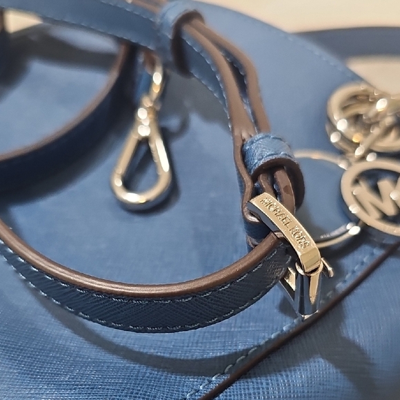 Michael Kors Navy Shoulder Bag with Silver Accents - Picture 9 of 13